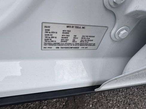 Used 2022 Tesla Model Y Long Range image 27