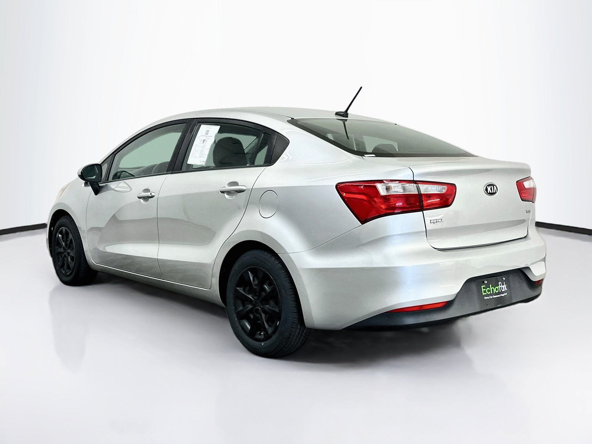 Used 2017 Kia Rio LX w/ Power Package FWD image 5