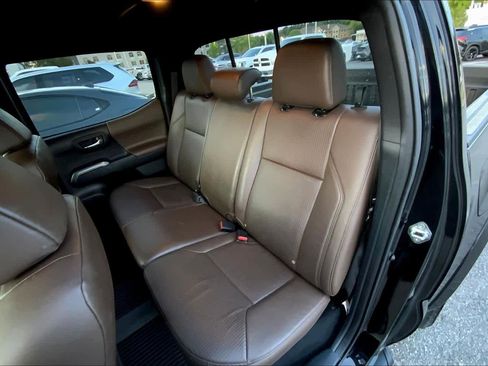 Used 2020 Toyota Tacoma Limited image 20
