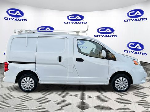 Used 2021 Nissan NV200 SV image 2
