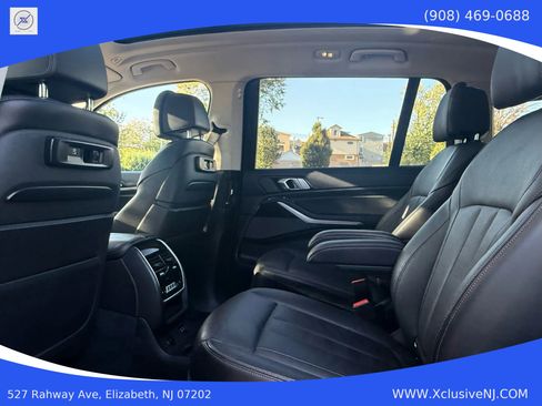 Used 2020 BMW X7 xDrive40i w/ Premium Package image 25