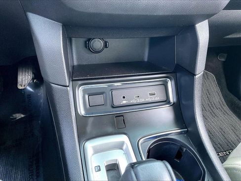 Used 2023 Subaru Ascent Premium w/ Convenience Package image 25