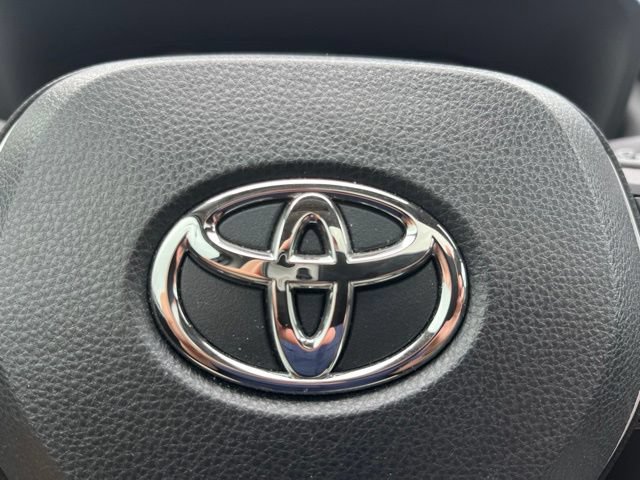 Used 2024 Toyota RAV4 XLE Premium FWD image 28