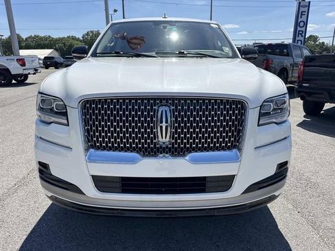 Used 2024 Lincoln Navigator L Reserve AWD/4WD image 2