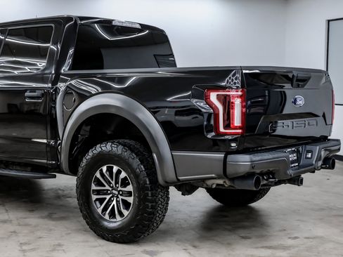 Used 2019 Ford F150 Raptor image 11
