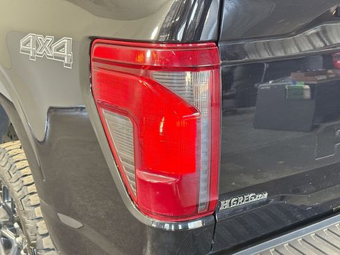 Used 2024 Ford F150 XLT w/ XLT Black Appearance Package image 35