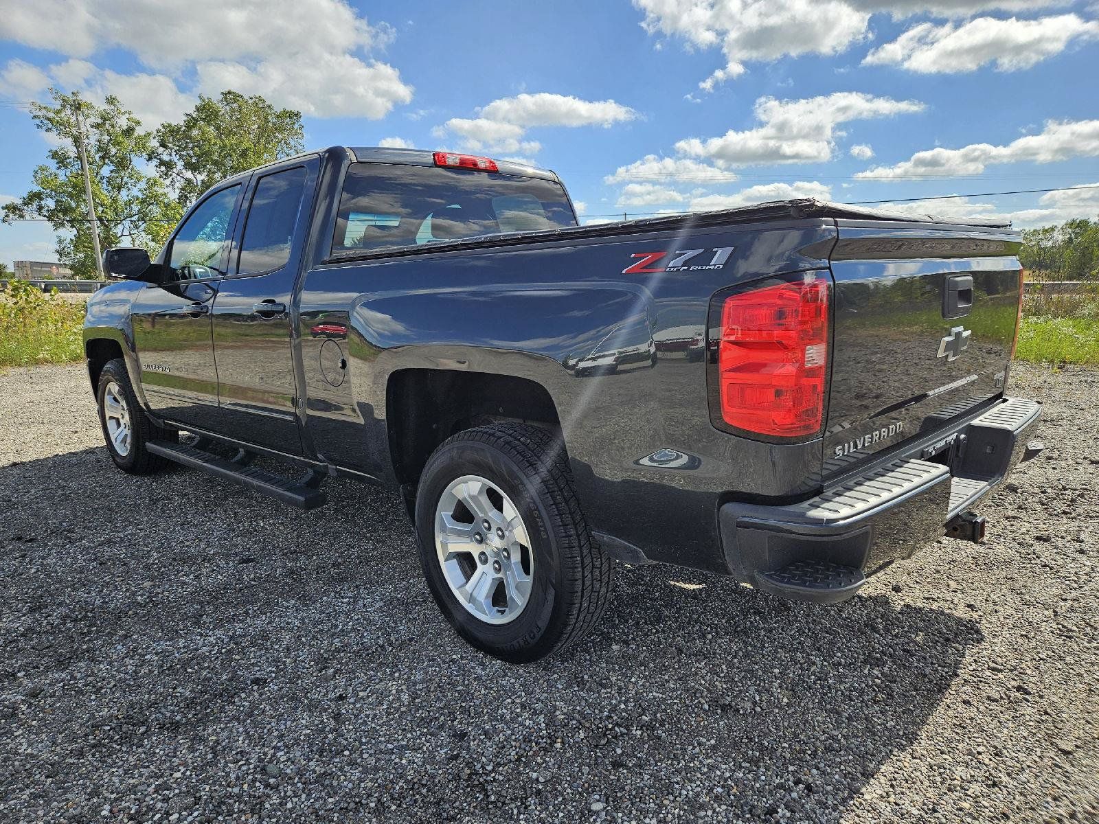 Used 2019 Chevrolet Silverado 1500 LT w/ All Star Edition AWD/4WD image 5