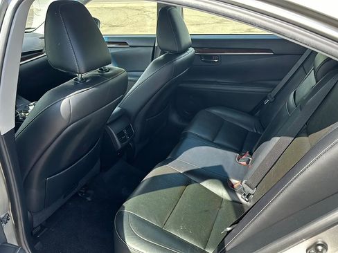 Used 2015 Lexus ES 350 w/ Luxury Package image 11