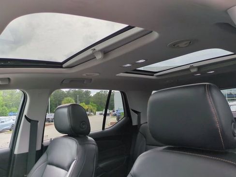 Used 2018 Chevrolet Traverse LT w/ LPO, Floor Liner Package AWD/4WD image 23
