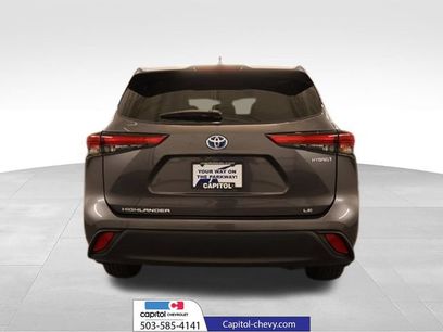 Used 2022 Toyota Highlander LE