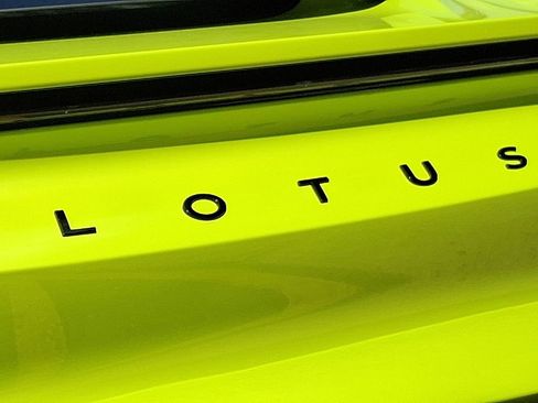 Used 2025 Lotus Emira RWD image 34
