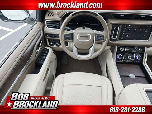 Used 2024 GMC Yukon Denali w/ Advanced Technology Package AWD/4WD image 11