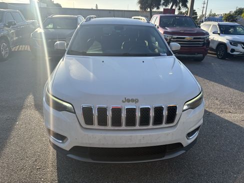 Used 2019 Jeep Cherokee Limited FWD image 2