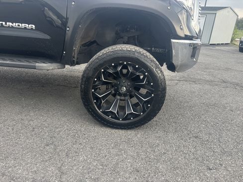 Used 2015 Toyota Tundra Limited AWD/4WD image 11