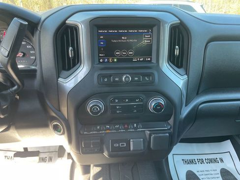 Used 2025 Chevrolet Silverado 2500 W/T w/ WT/CX Safety Package AWD/4WD image 18