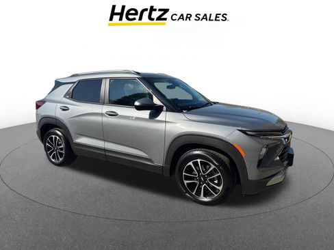 Used 2025 Chevrolet TrailBlazer LT image 1