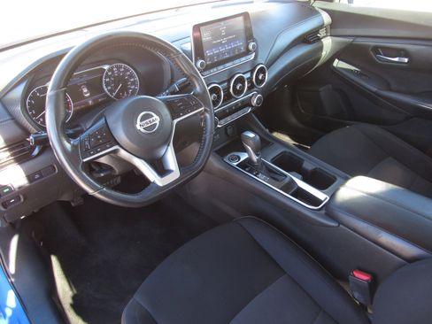 Used 2022 Nissan Sentra SV image 14