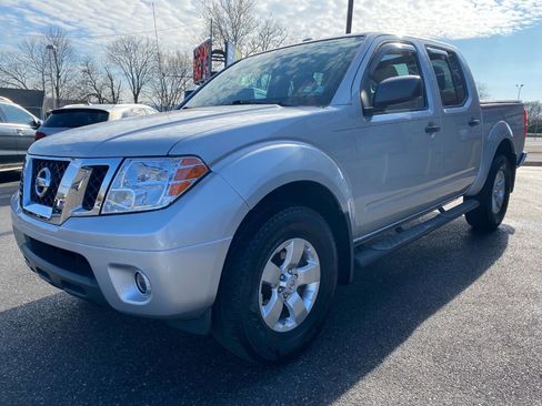 Used 2012 Nissan Frontier SV w/ SV Premium Utility Pkg image 7