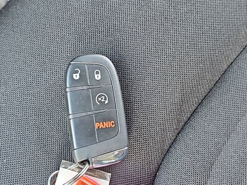 Used 2022 Jeep Renegade Latitude w/ Convenience Group image 34