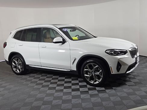Used 2024 BMW X3 xDrive30i w/ Convenience Package image 2
