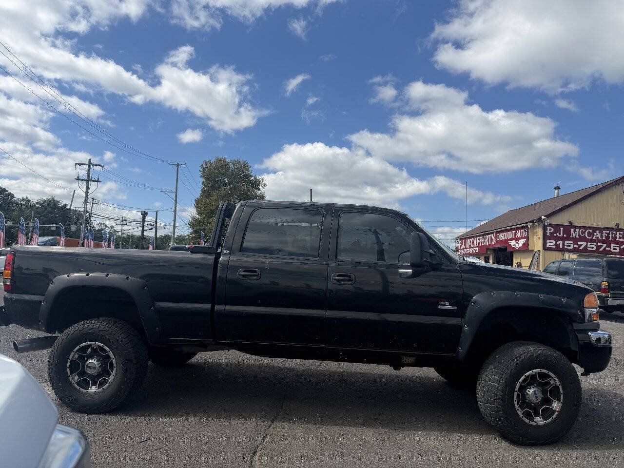 Used 2007 GMC Sierra 2500 SLT w/ Heavy-Duty Power Package AWD/4WD image 1