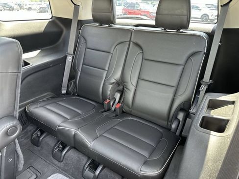 Used 2019 GMC Acadia Denali w/ Technology Package AWD/4WD image 28