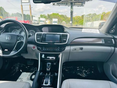 Used 2016 Honda Accord EX-L image 32