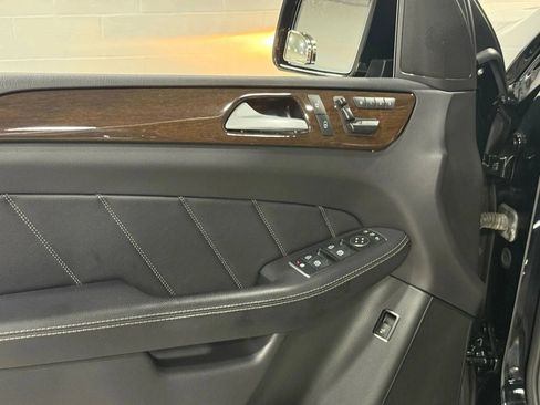 Used 2016 Mercedes-Benz GL 450 4MATIC image 12