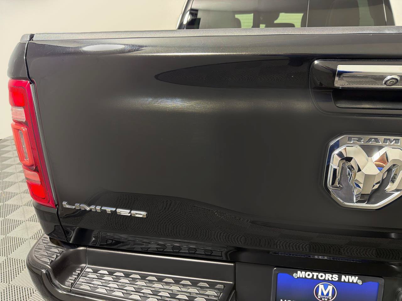Used 2022 RAM 1500 Limited AWD/4WD image 23