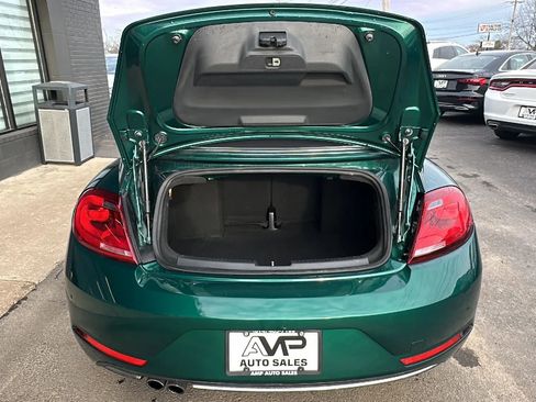 Used 2017 Volkswagen Beetle 1.8T Classic image 18