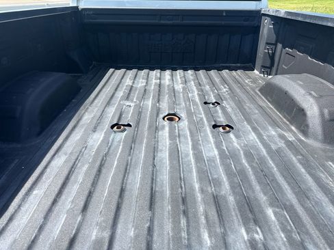 Used 2022 Chevrolet Silverado 2500 High Country w/ Technology Package AWD/4WD image 25