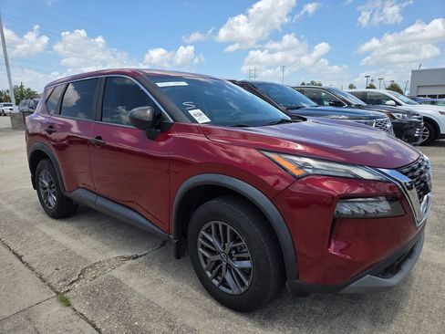 Used 2023 Nissan Rogue S FWD image 3
