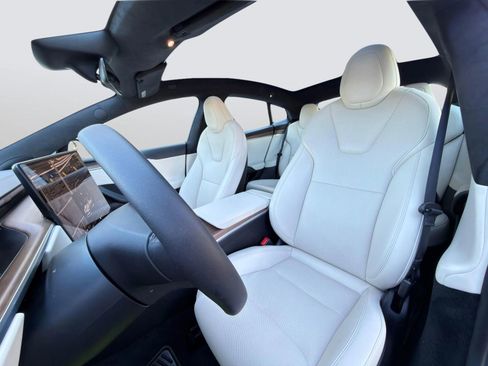 Used 2025 Tesla Model S AWD/4WD image 2