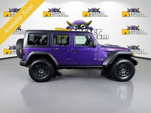 Used 2023 Jeep Wrangler Unlimited Rubicon w/ Xtreme Recon 35" Tire Package AWD/4WD image 4