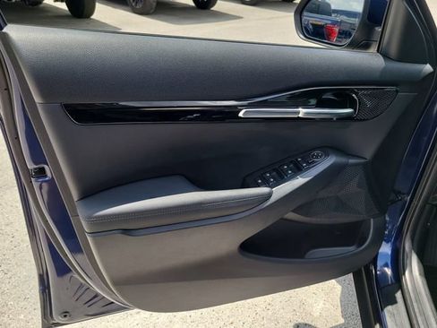 Used 2024 Kia Seltos EX FWD image 16