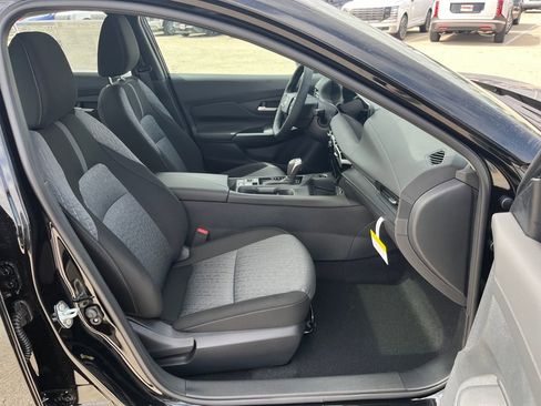 New 2026 Nissan Sentra SV w/ SV Convenience Package FWD image 16