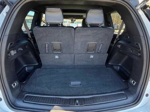 Used 2023 Jeep Grand Cherokee L Laredo AWD/4WD image 33