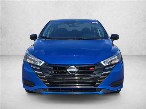 Used 2024 Nissan Versa SR image 2