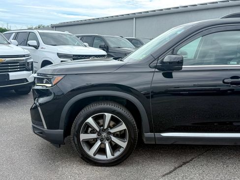 Used 2023 Honda Pilot Elite image 10