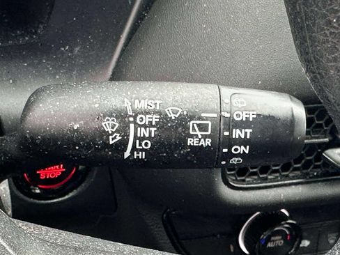 Certified 2024 Honda HR-V LX image 19