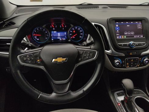 Used 2023 Chevrolet Equinox LT w/ Driver Convenience Package AWD/4WD image 22
