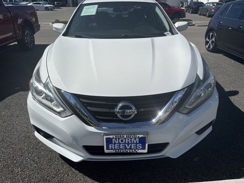 Used 2016 Nissan Altima 2.5 S w/ Power Driver Seat Package image 10