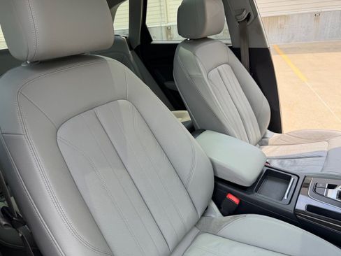 Used 2018 Audi Q5 2.0T Premium Plus w/ Premium Plus Package AWD/4WD image 26
