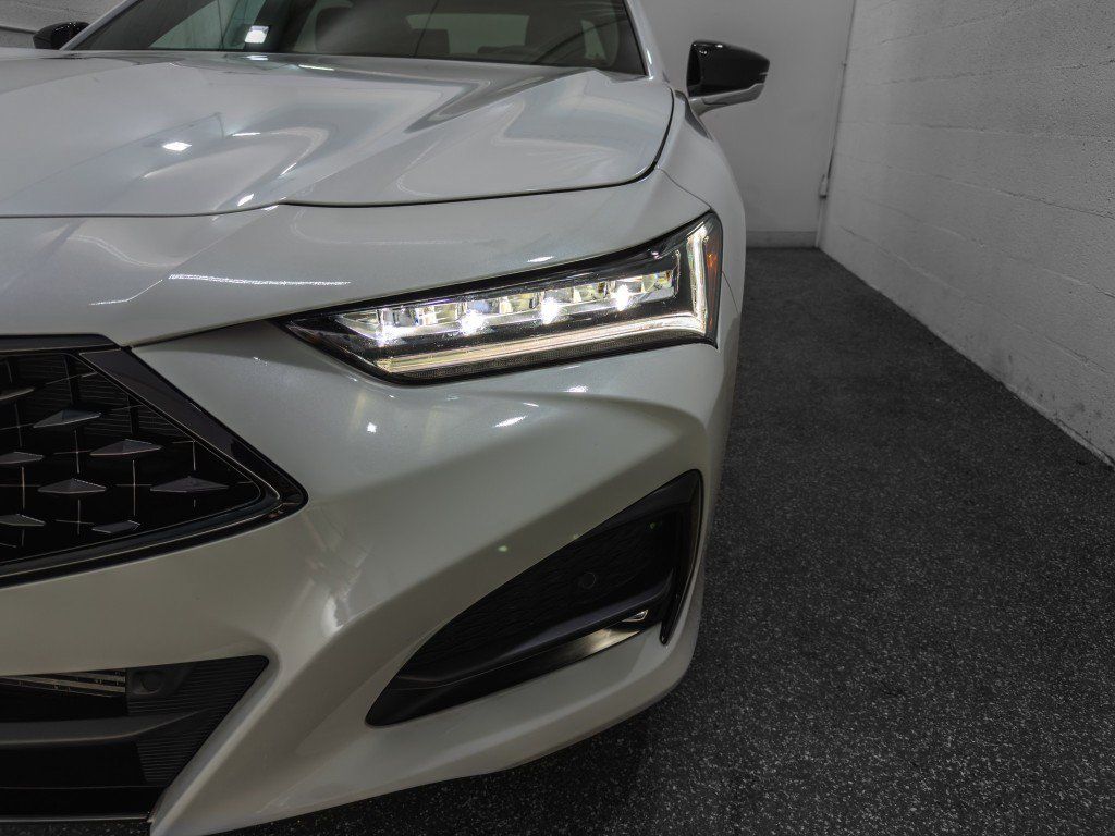 Used 2023 Acura TLX w/ A-SPEC Package FWD image 5