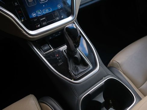 Used 2021 Subaru Outback Limited w/ Popular Package #2 image 16