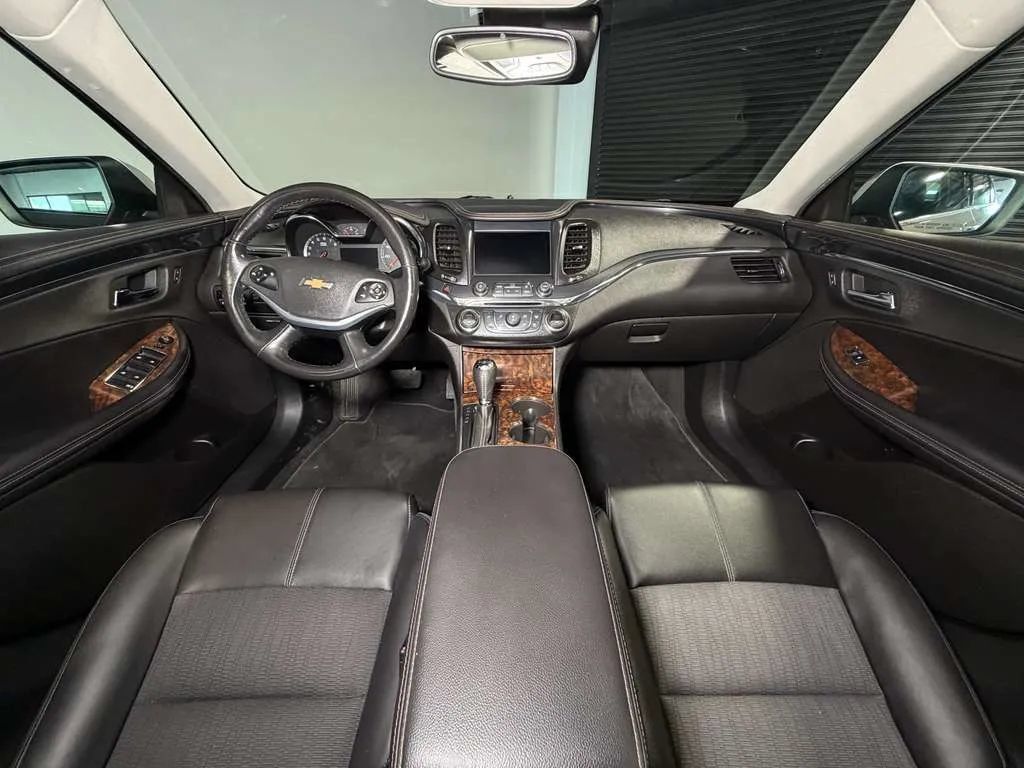 Used 2014 Chevrolet Impala LT w/ Convenience Package FWD image 19
