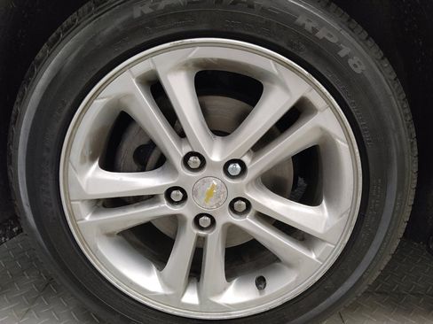 Used 2017 Chevrolet Cruze LT FWD image 31