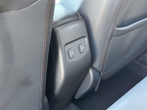 Used 2023 Nissan Kicks SR w/ SR Premium Package FWD image 16