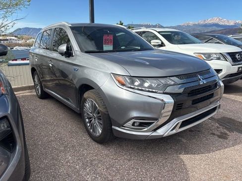 Used 2021 Mitsubishi Outlander GT image 1