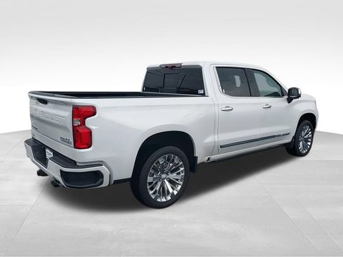 Used 2023 Chevrolet Silverado 1500 High Country w/ Technology Package AWD/4WD image 8
